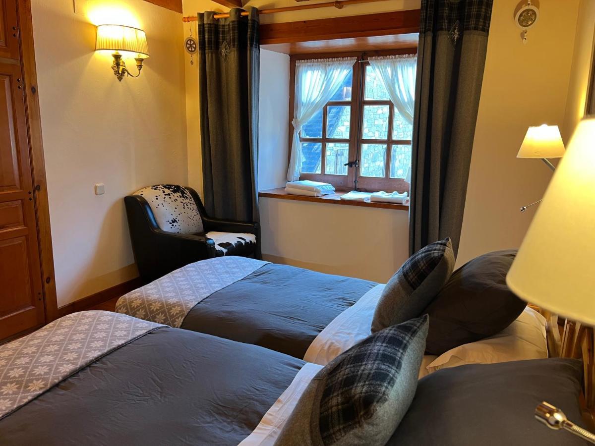Casa De Piedra Con Encanto En El Bonito Pueblo De Bagergue Eksteriør billede