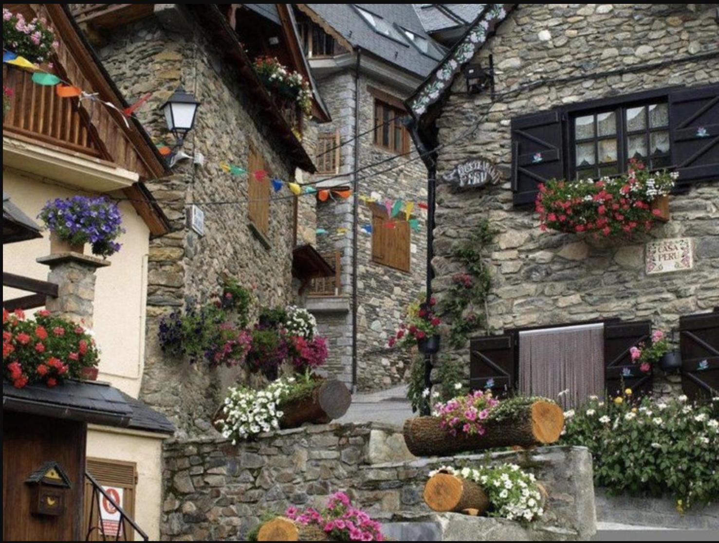 Casa De Piedra Con Encanto En El Bonito Pueblo De Bagergue Eksteriør billede